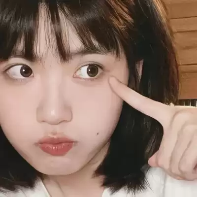 郁雁卉